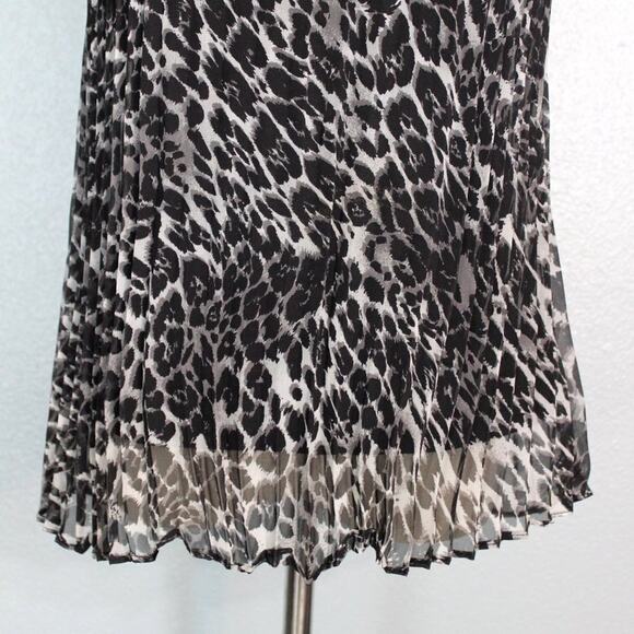 My Michelle Halter Top Blouse Sleeveless Bow Tie Animal Print Size M - Picture 8 of 11